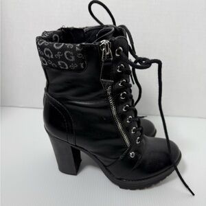 G by GUESS Black Leather Textured Grazzy Lace-Up High Heel Booties
Size 5.5